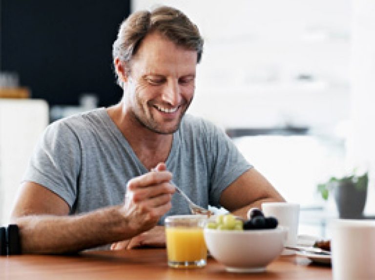 Comer de 3 em 3 horas ou fazer 3 refeições ao dia?